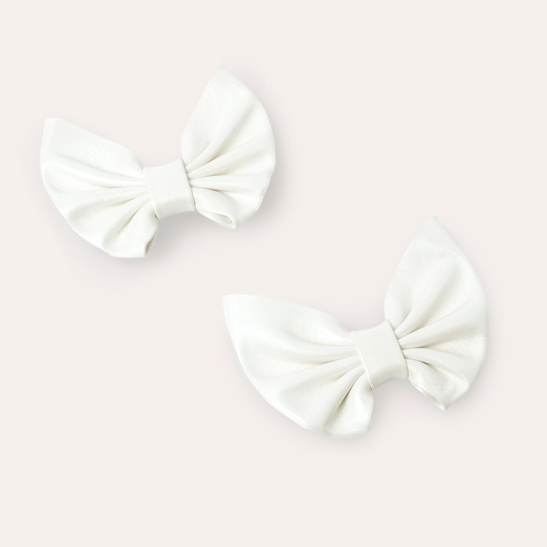 BUTTERFLY BOWS PEARLISED WHITE