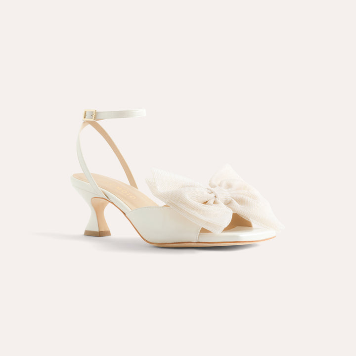 REMI PEARLISED WHITE SANDAL BEIGE TULLE BOW 50