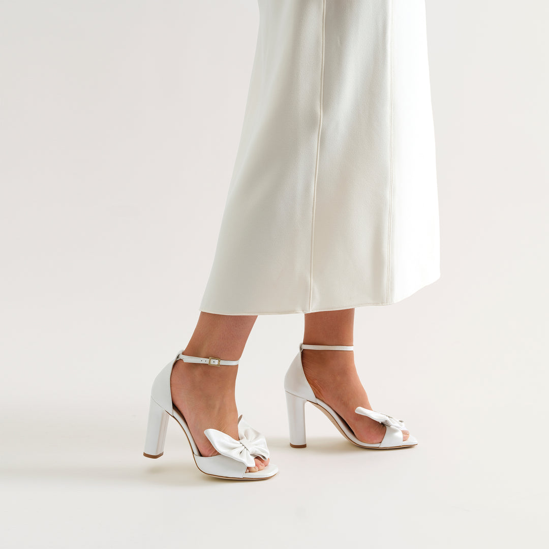 TATIANA PEARLISED WHITE SANDAL BUTTERFLY BOWS