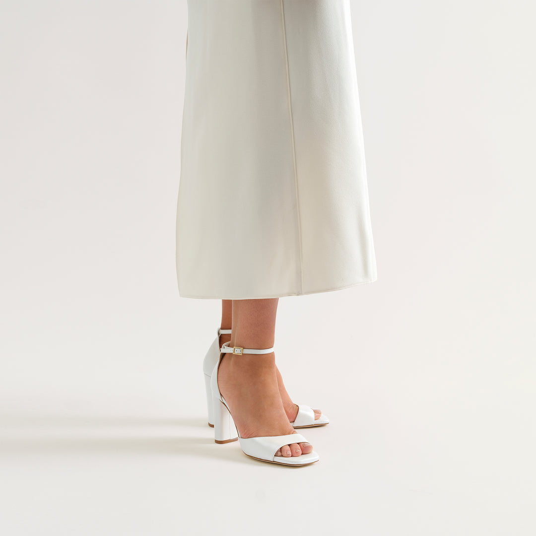 TATIANA PEARLISED WHITE SANDAL BUTTERFLY BOWS